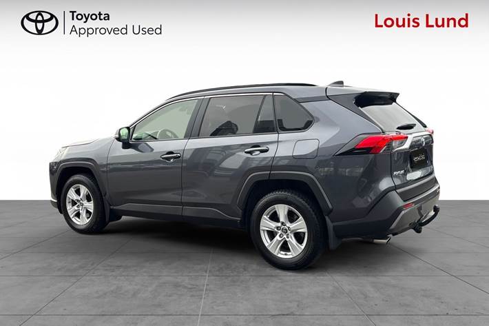 Grå Toyota RAV4 fra 2019