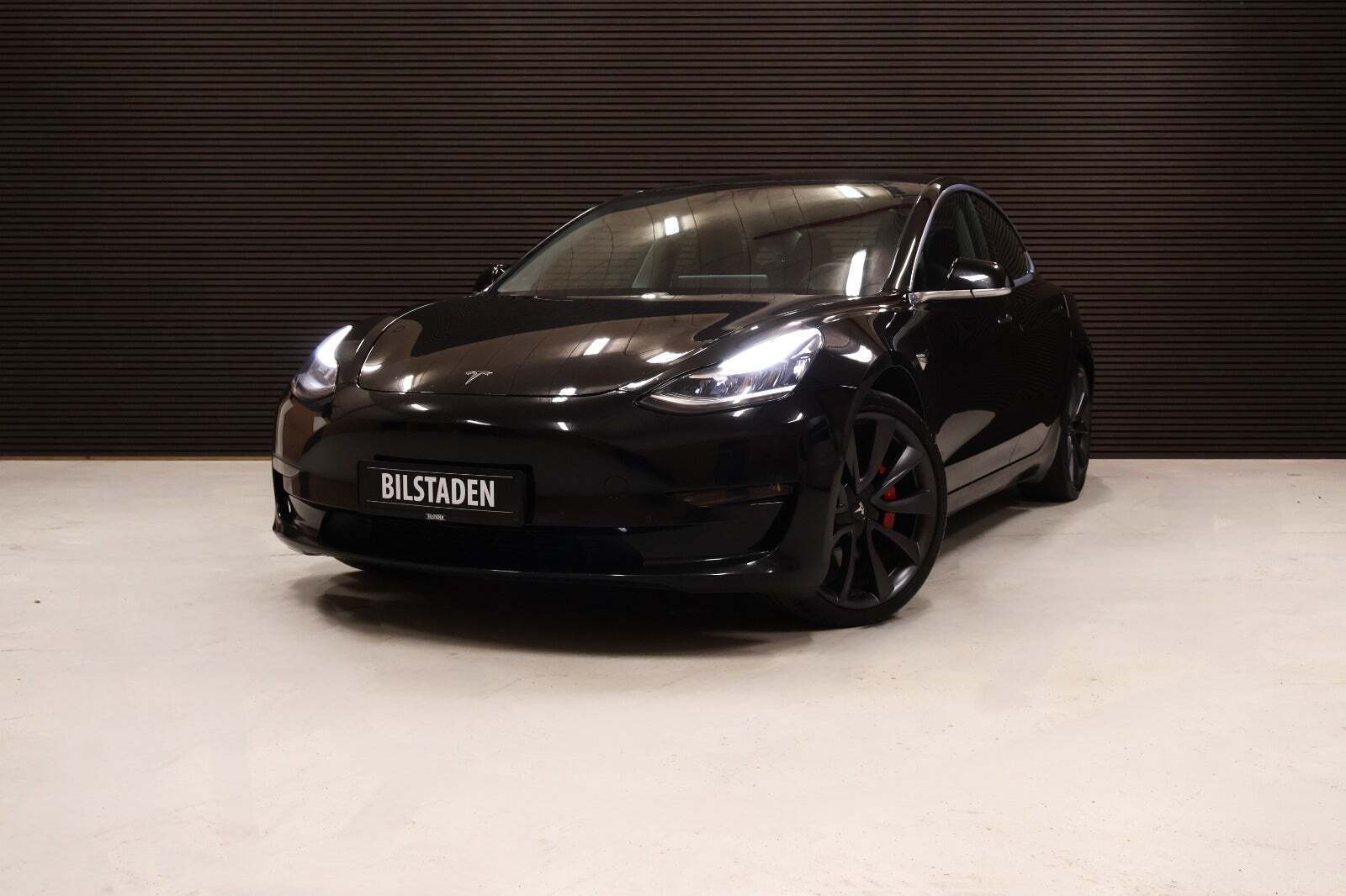 Tesla Model 3 Performance AWD