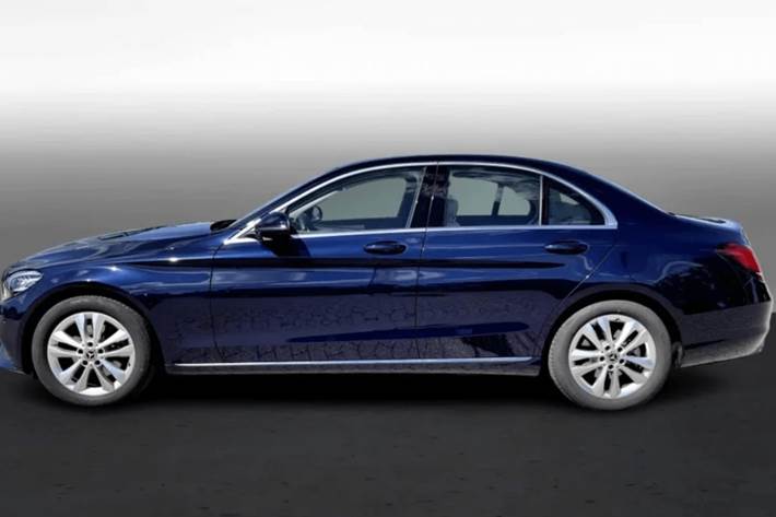 Blå Mercedes C200 fra 2019
