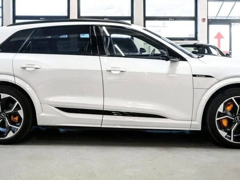 Audi e-tron S quattro