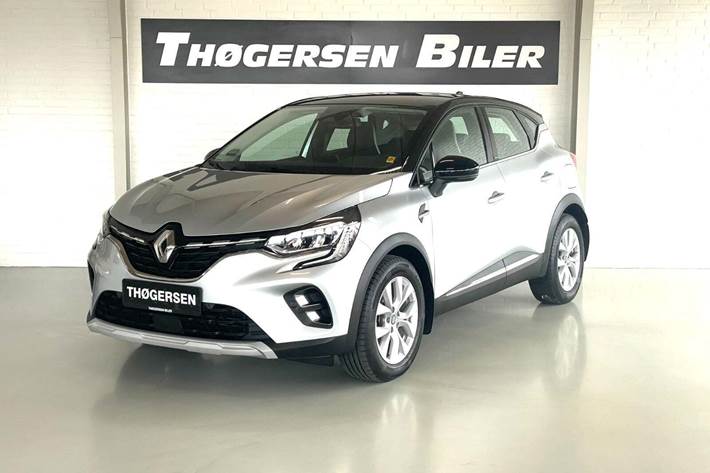 Sølv Renault Captur fra 2020