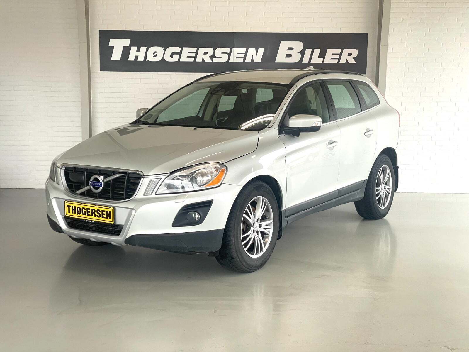 Sølv Volvo XC60 fra 2009