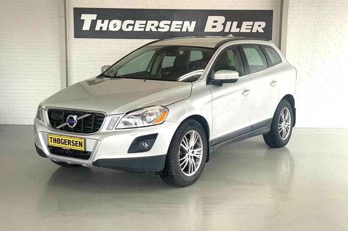 Sølv Volvo XC60 fra 2009