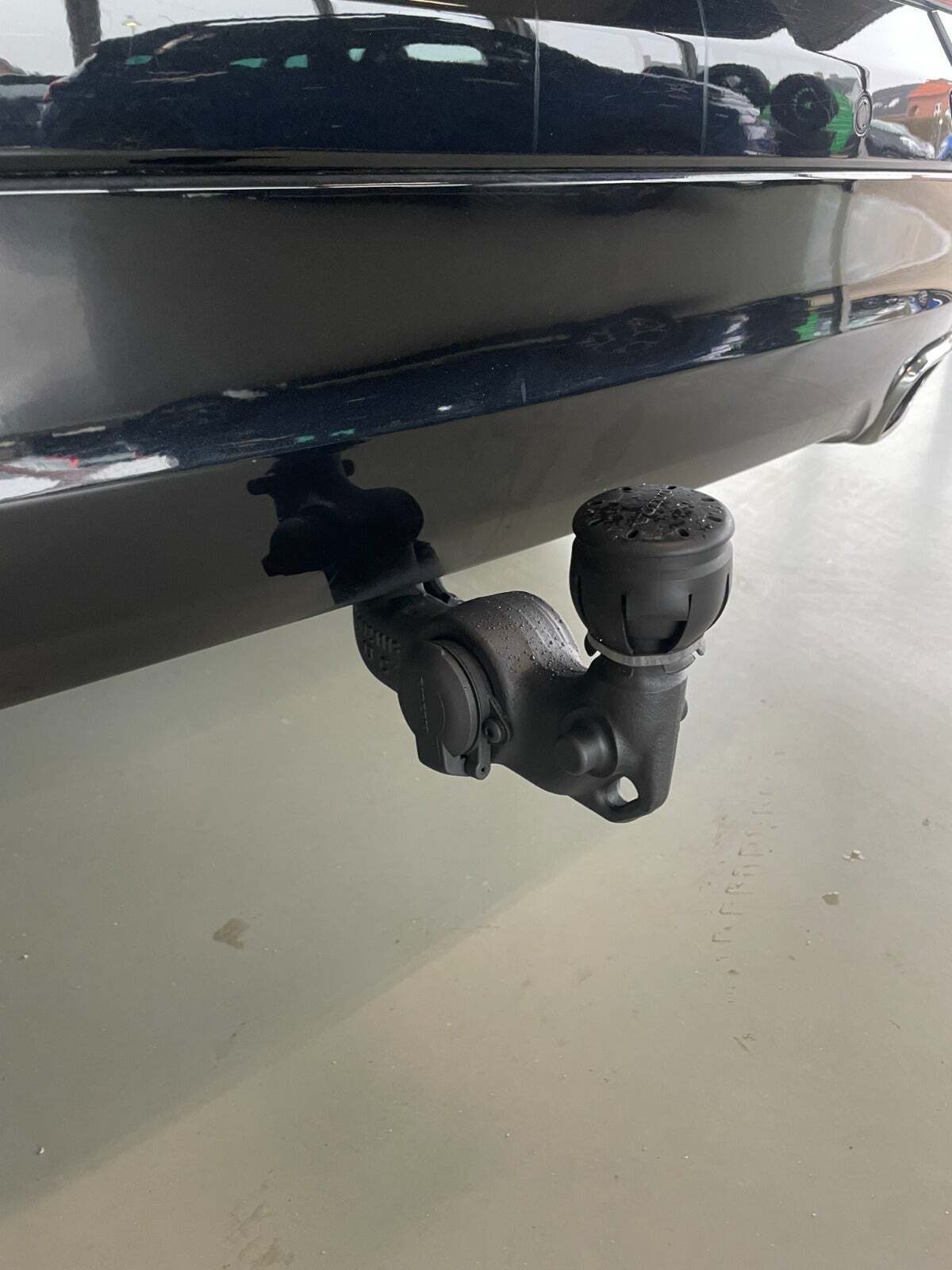 Sort Volvo XC60 fra 2019