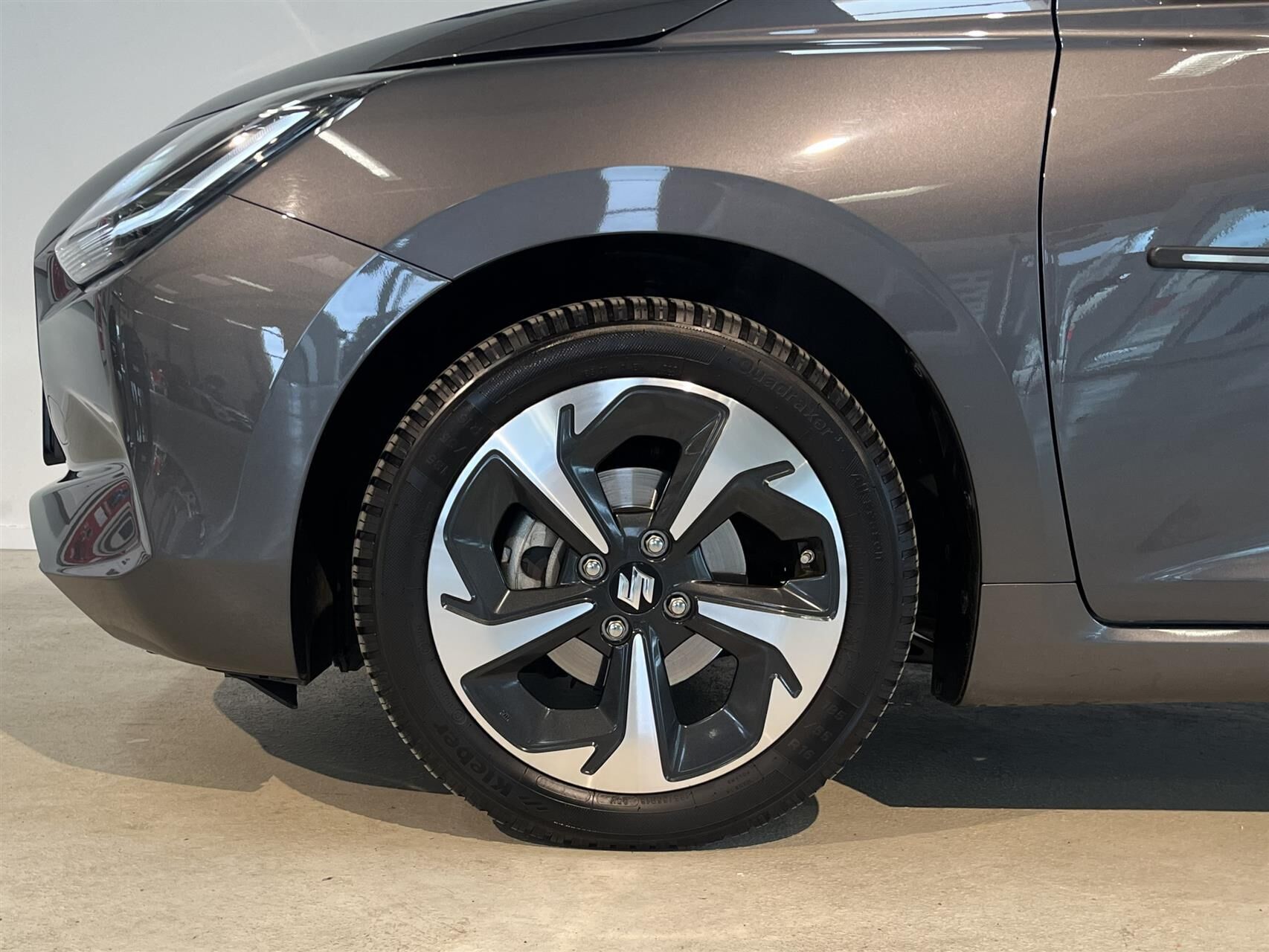 Sort Suzuki Swift fra 2024