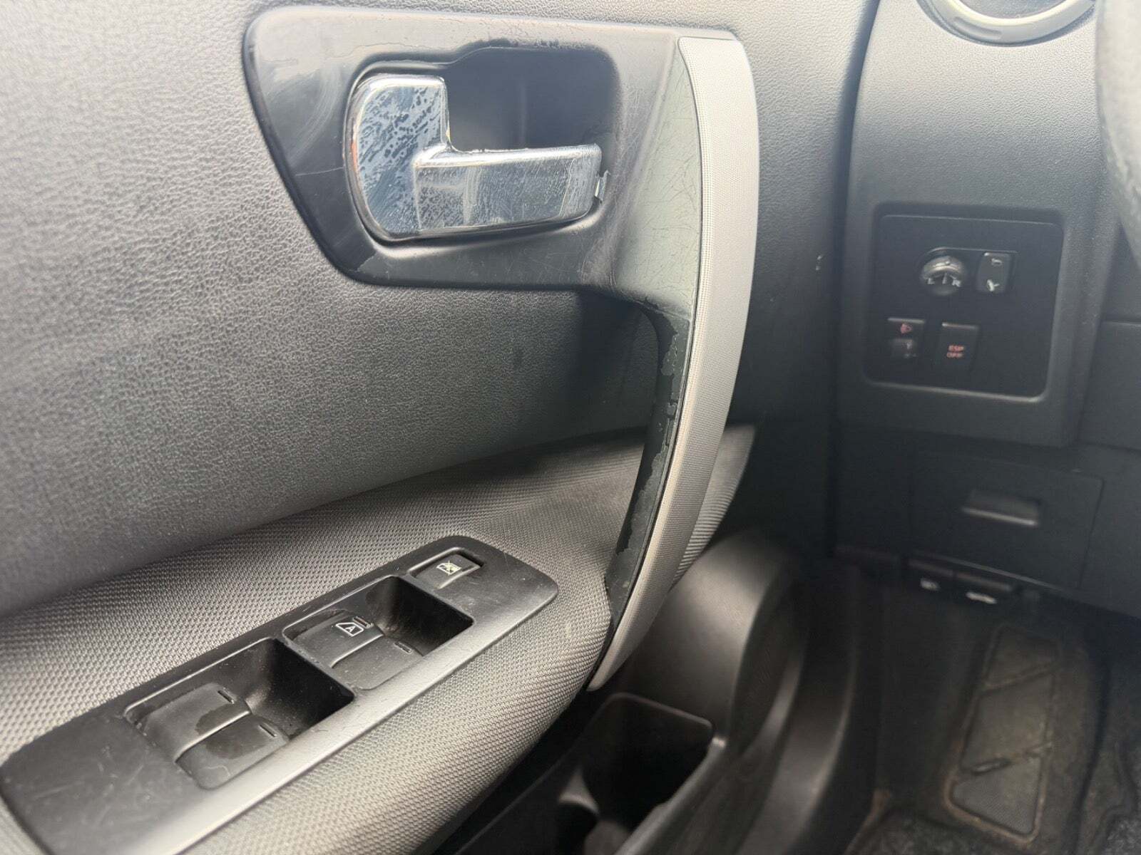 Grøn Nissan Qashqai fra 2008