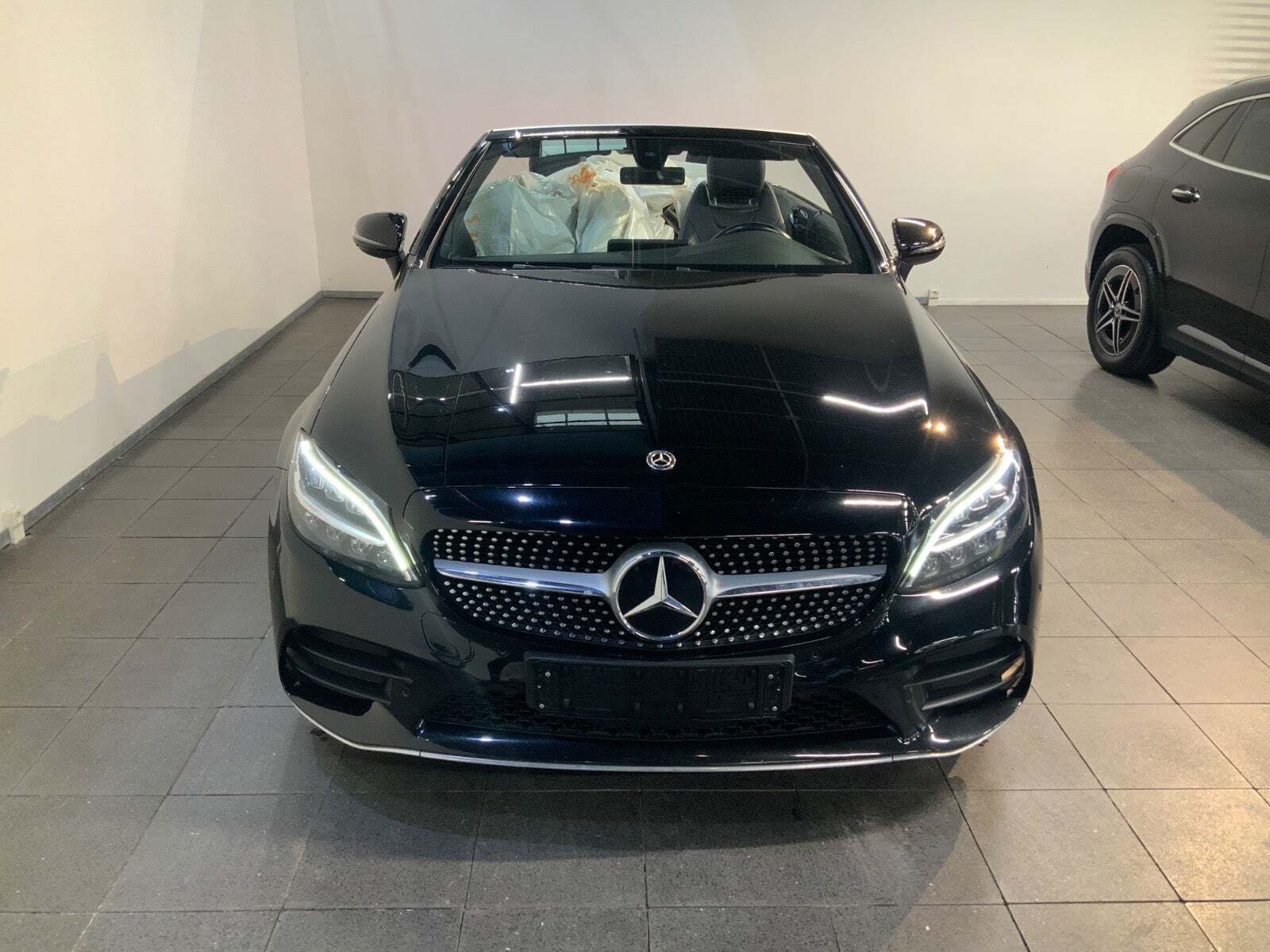 Mercedes C200 1,5 AMG Line Cabriolet aut.