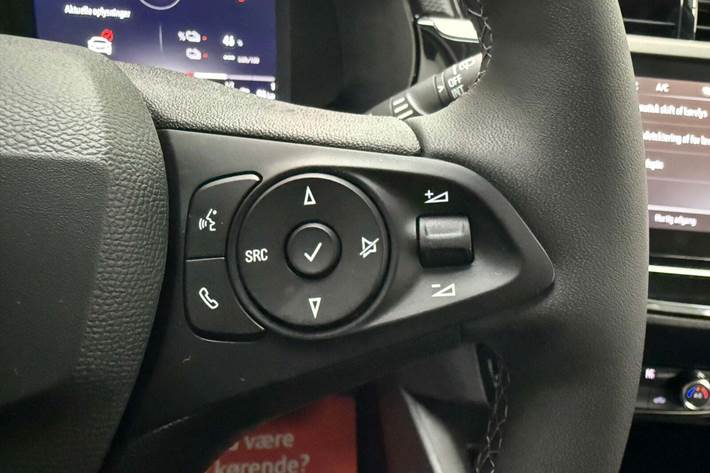 Hvid Opel Corsa-e fra 2023