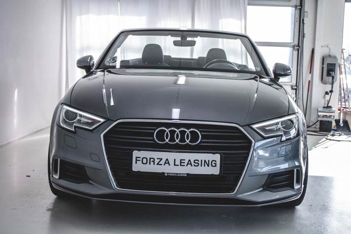 Grå Audi A3 fra 2019