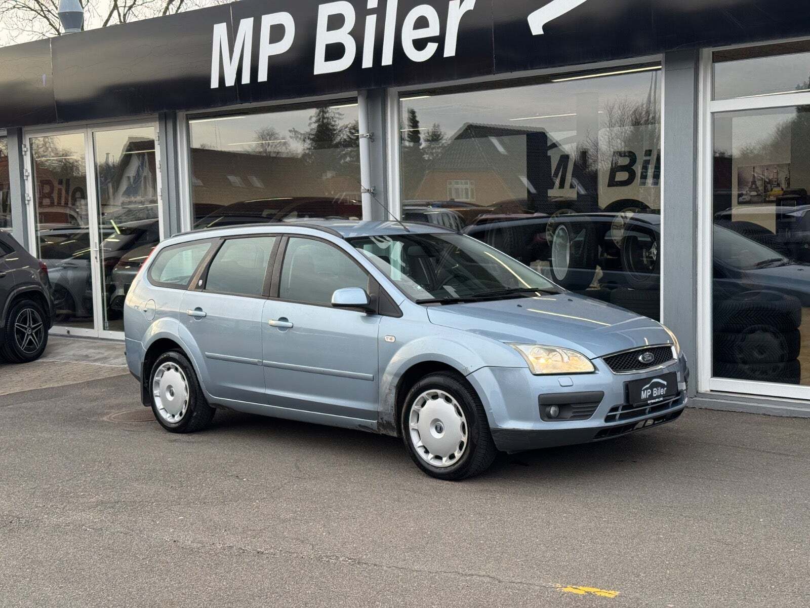 Ford Focus 1,6 Ti-VCT Ghia stc.