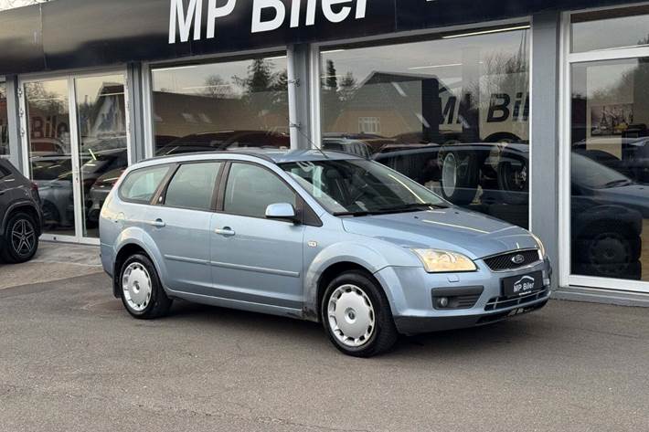 Blå Ford Focus fra 2005