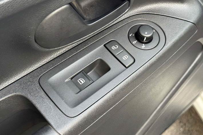 Orange Skoda Citigo fra 2015