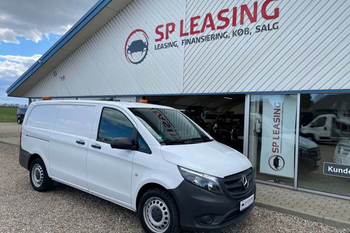 Hvid Mercedes Vito 116 fra 2020