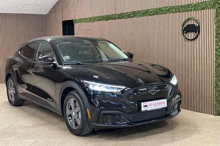 Sort Ford Mustang Mach-E fra 2023