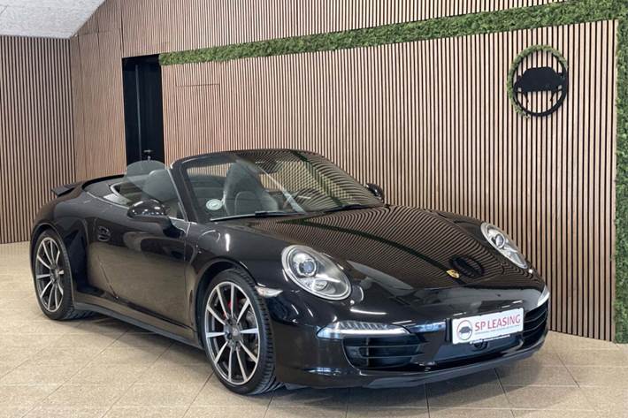 Sort Porsche 911 Carrera 4S fra 2013