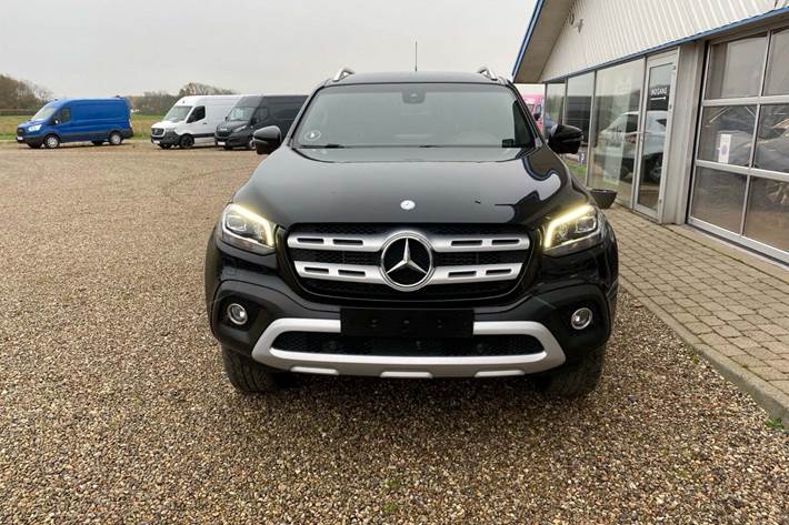 Sort Mercedes X350 d fra 2019