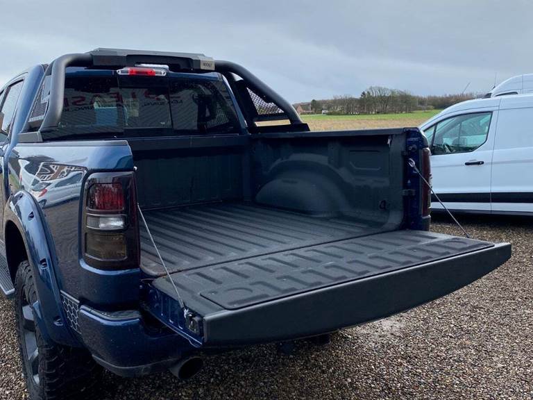 Dodge RAM 1500 5,7 V8 Hemi Laramie Sport aut.