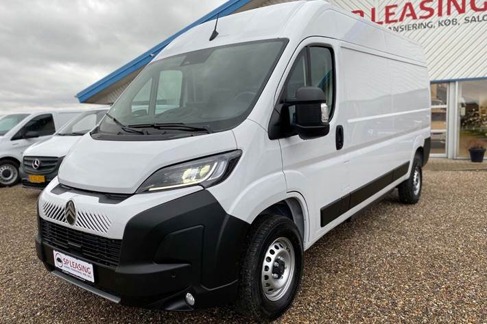 Hvid Citroën ë-Jumper 35H fra 2025