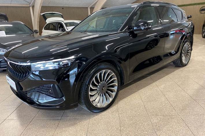 Sort Voyah Free fra 2024