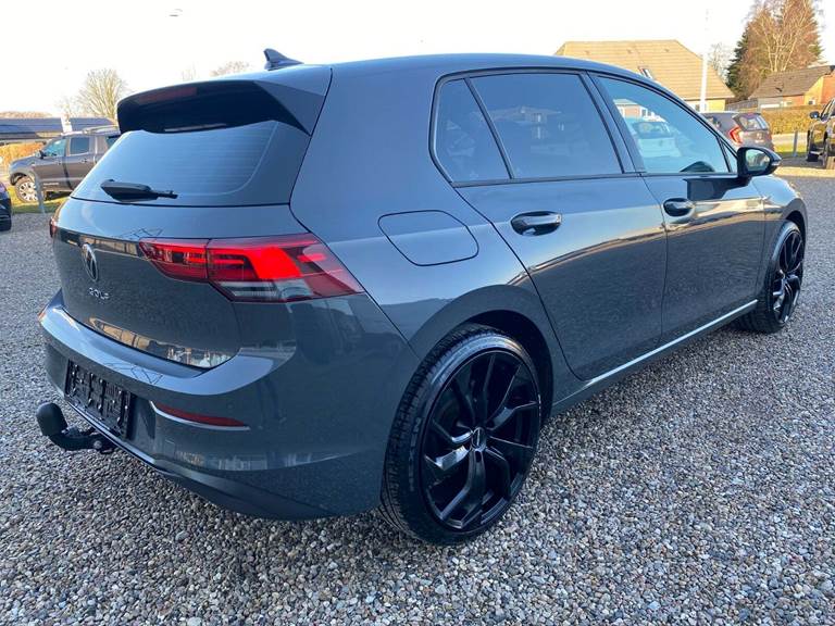 VW Golf VIII 1,0 TSi 110