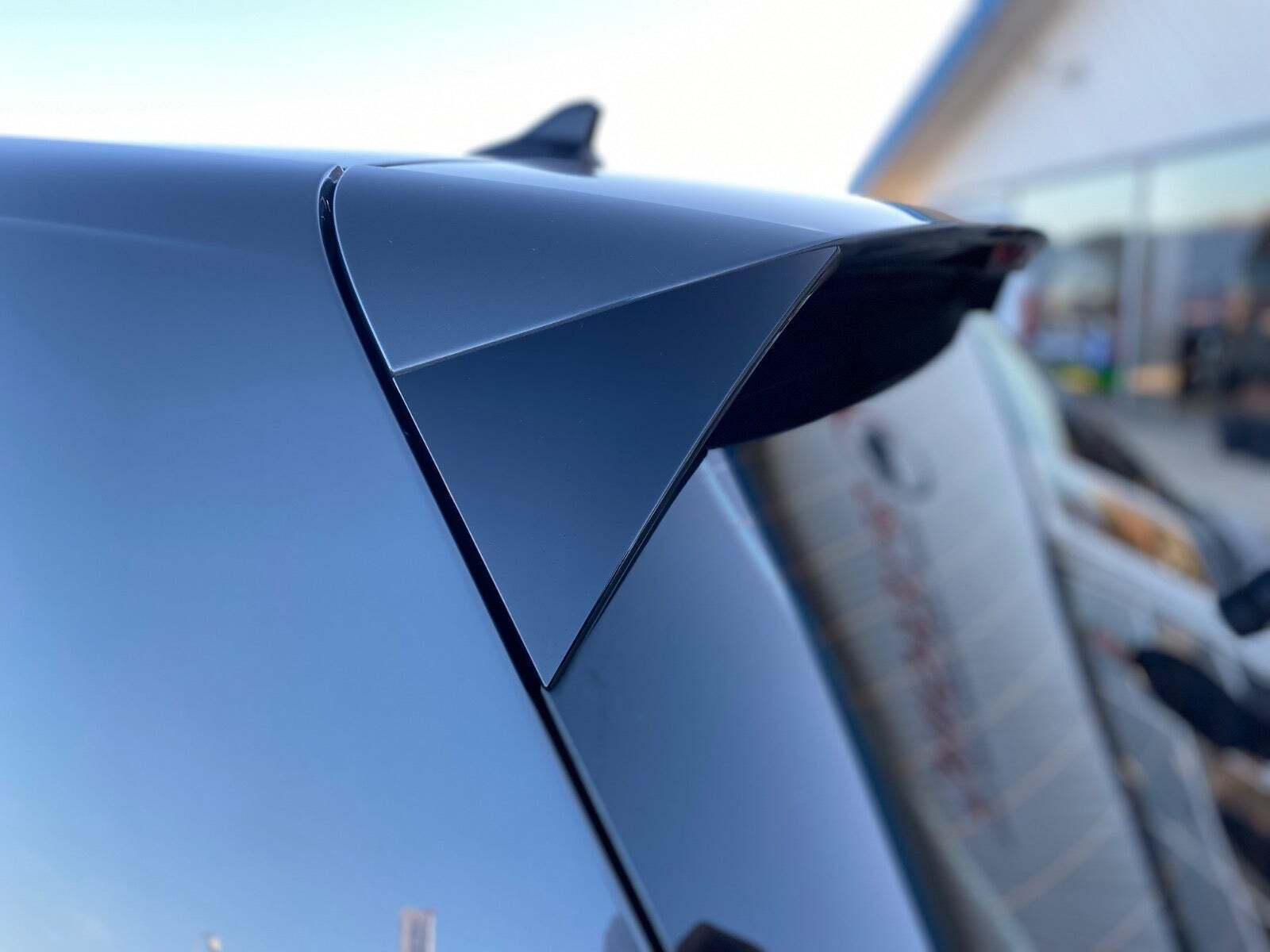 Grå VW Golf VIII fra 2021