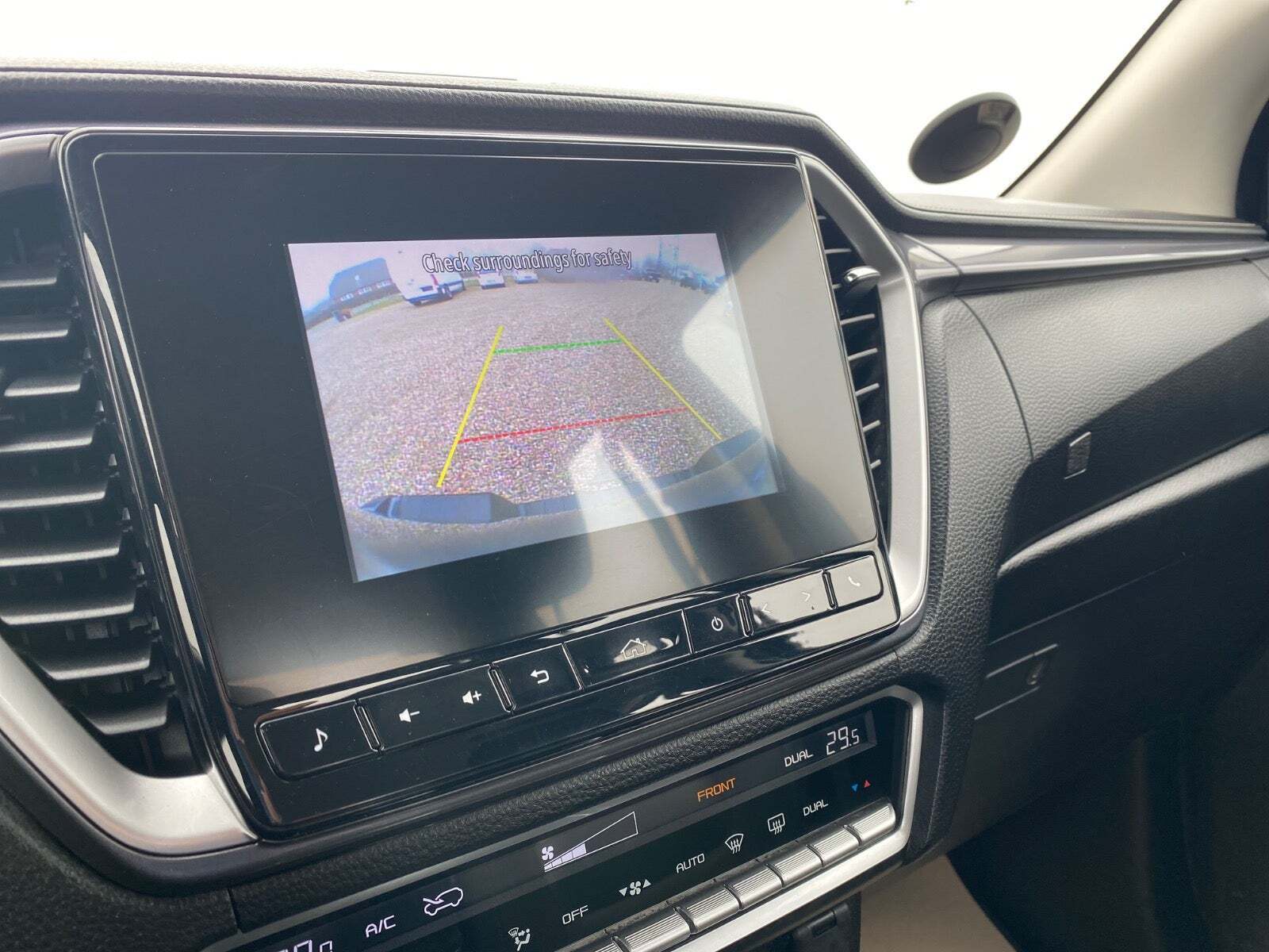 Grå Isuzu D-Max fra 2021