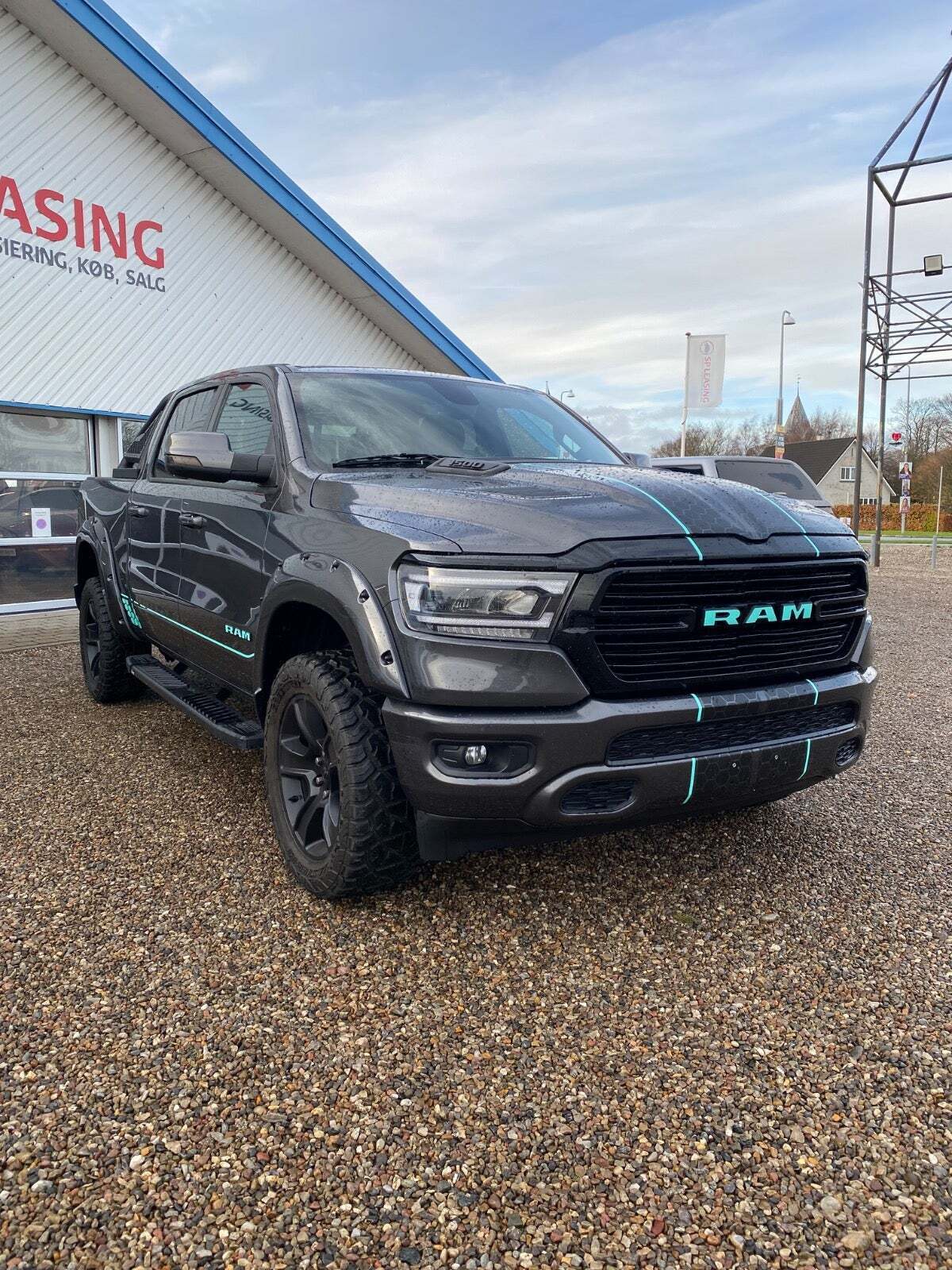 Dodge RAM 1500 5,7 V8 Hemi Laramie Sport aut.