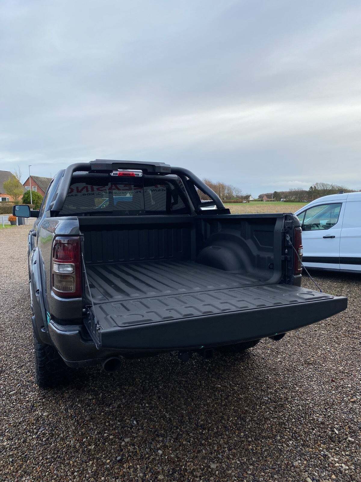 Dodge RAM 1500 5,7 V8 Hemi Laramie Sport aut.