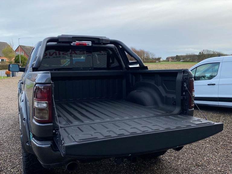 Dodge RAM 1500 5,7 V8 Hemi Laramie Sport aut.