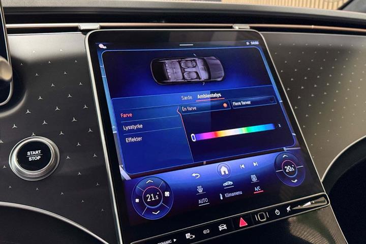 Grøn Mercedes EQE350 SUV fra 2024