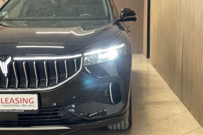 Sort Voyah Free fra 2024