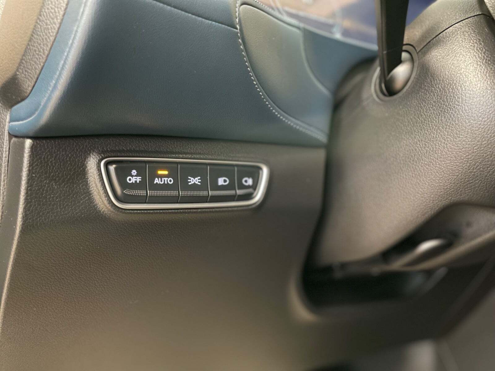 Sort Voyah Free fra 2024