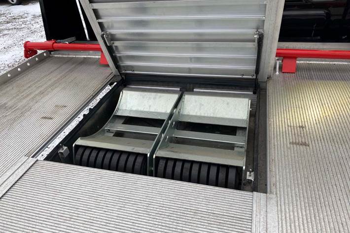 Sort Iveco Daily fra 2024