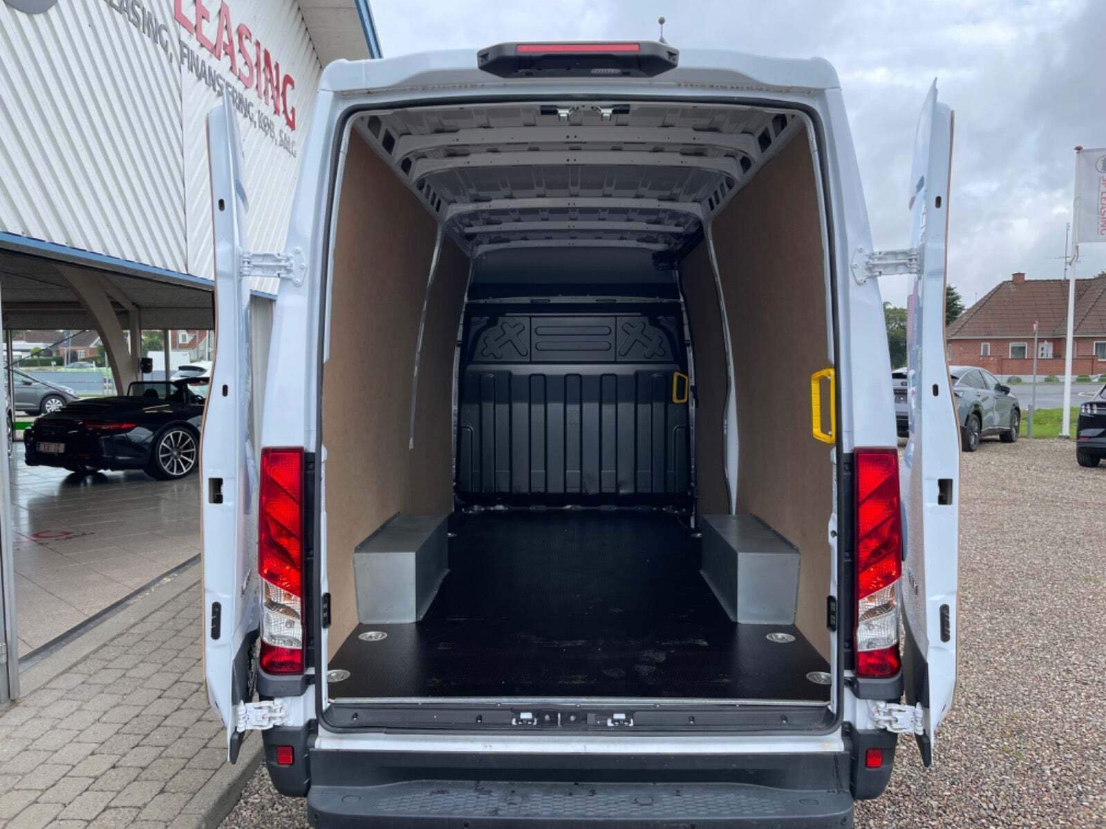 Iveco eDaily 35S14 12m³ Van