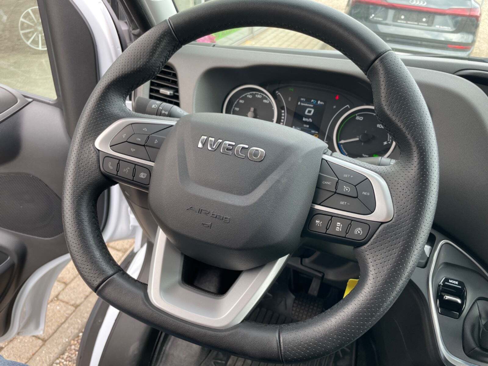 Hvid Iveco eDaily fra 2024