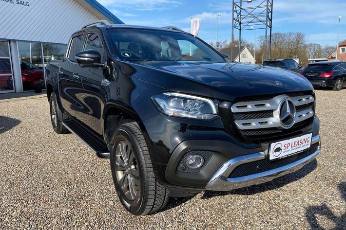 Sort Mercedes X350 d fra 2019