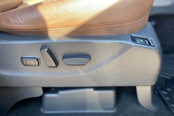 Sort Mercedes X350 d fra 2019