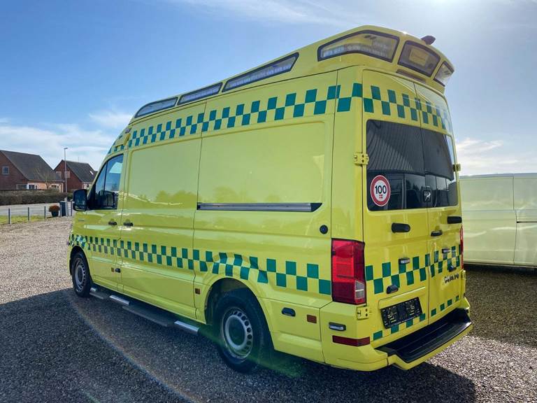 MAN TGE 2,0 4.180 Ambulance aut.