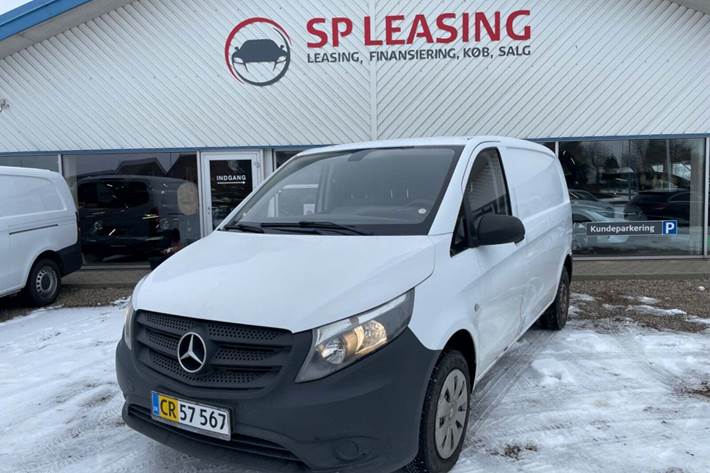 Hvid Mercedes Vito 114 fra 2016