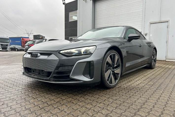 undefined Audi e-tron GT fra 2023 set udefra