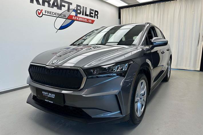 Grå Skoda Enyaq fra 2023