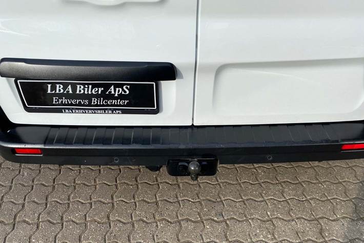 Hvid Renault Trafic fra 2022