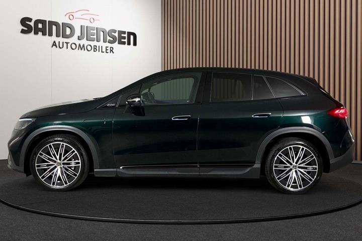 Grøn Mercedes EQE350 SUV fra 2024
