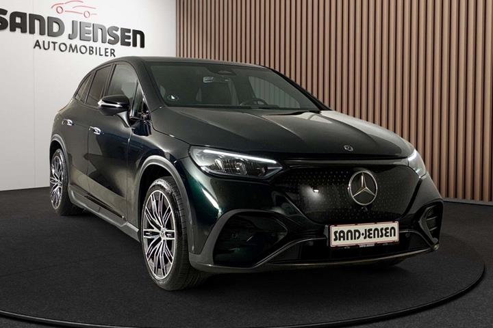 Grøn Mercedes EQE350 SUV fra 2024
