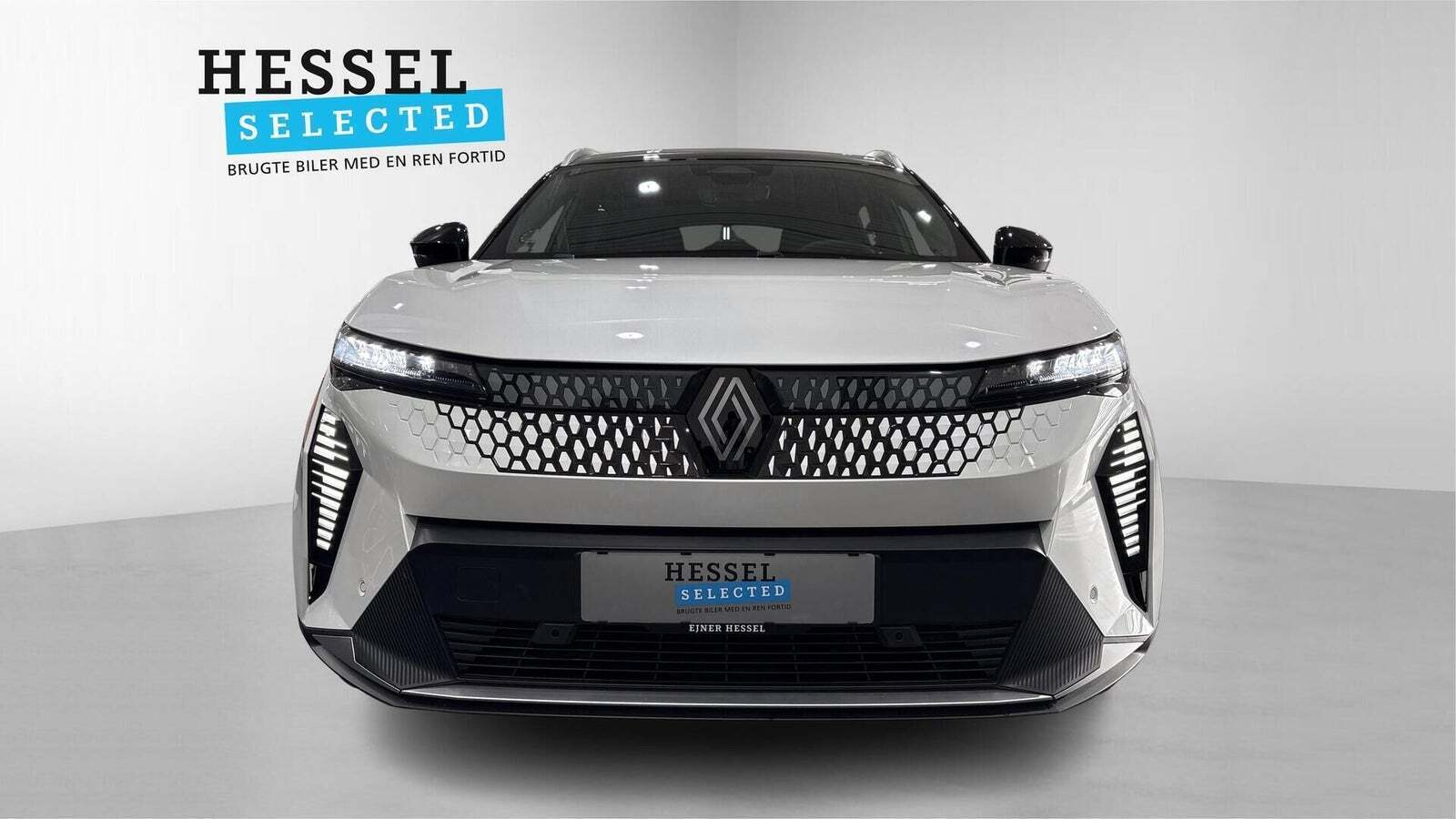Hvid Renault Scenic E-Tech fra 2025