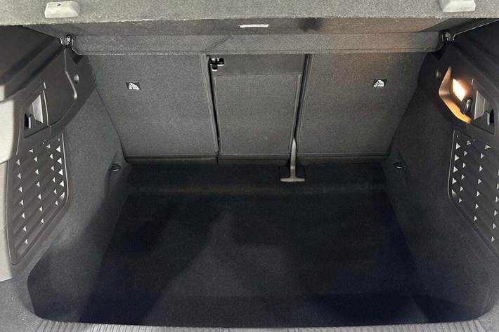 Hvid Renault Scenic E-Tech fra 2025