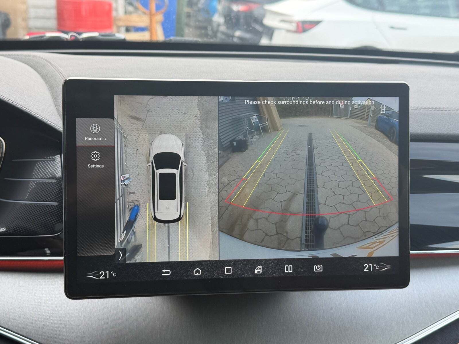 Hvid BYD Tang fra 2023 set indefra