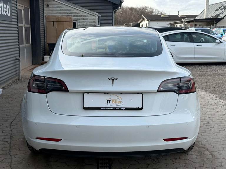 Tesla Model 3 Standard Range+ RWD