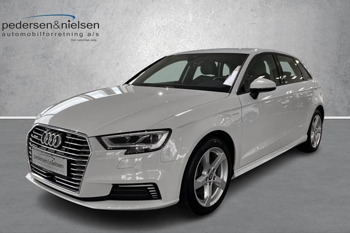 Hvid Audi A3 fra 2018