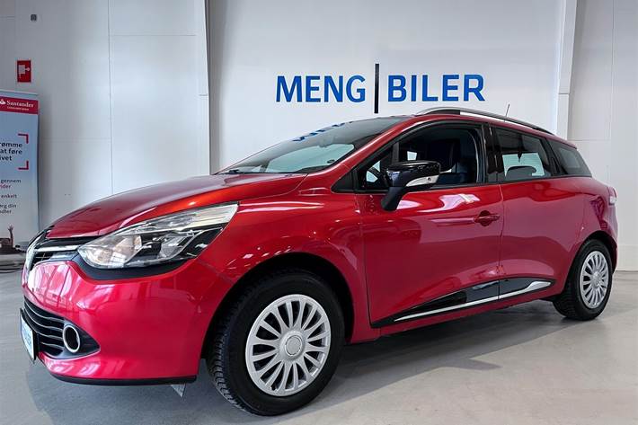 Rød Renault Clio fra 2016